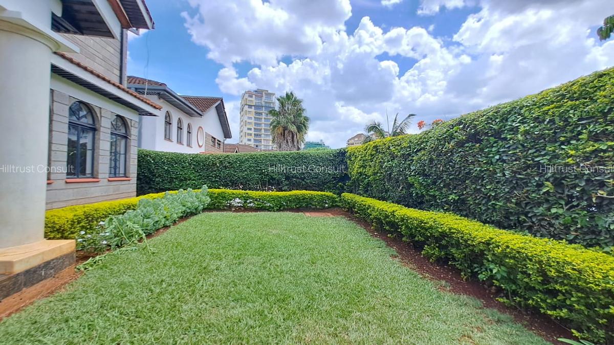 5 Bed Townhouse with En Suite in Spring Valley - 10