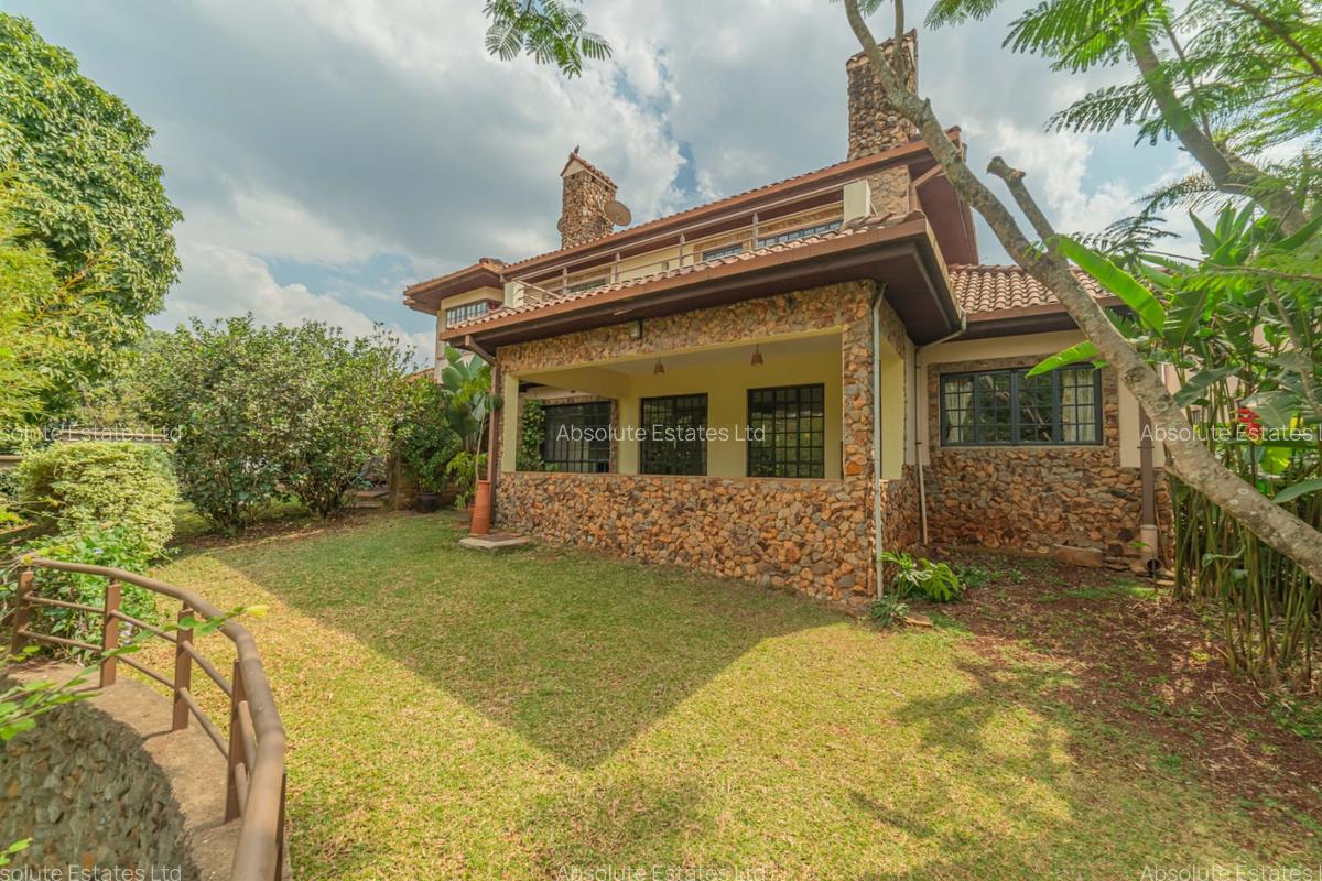 4 Bed Villa with En Suite in Runda - 1