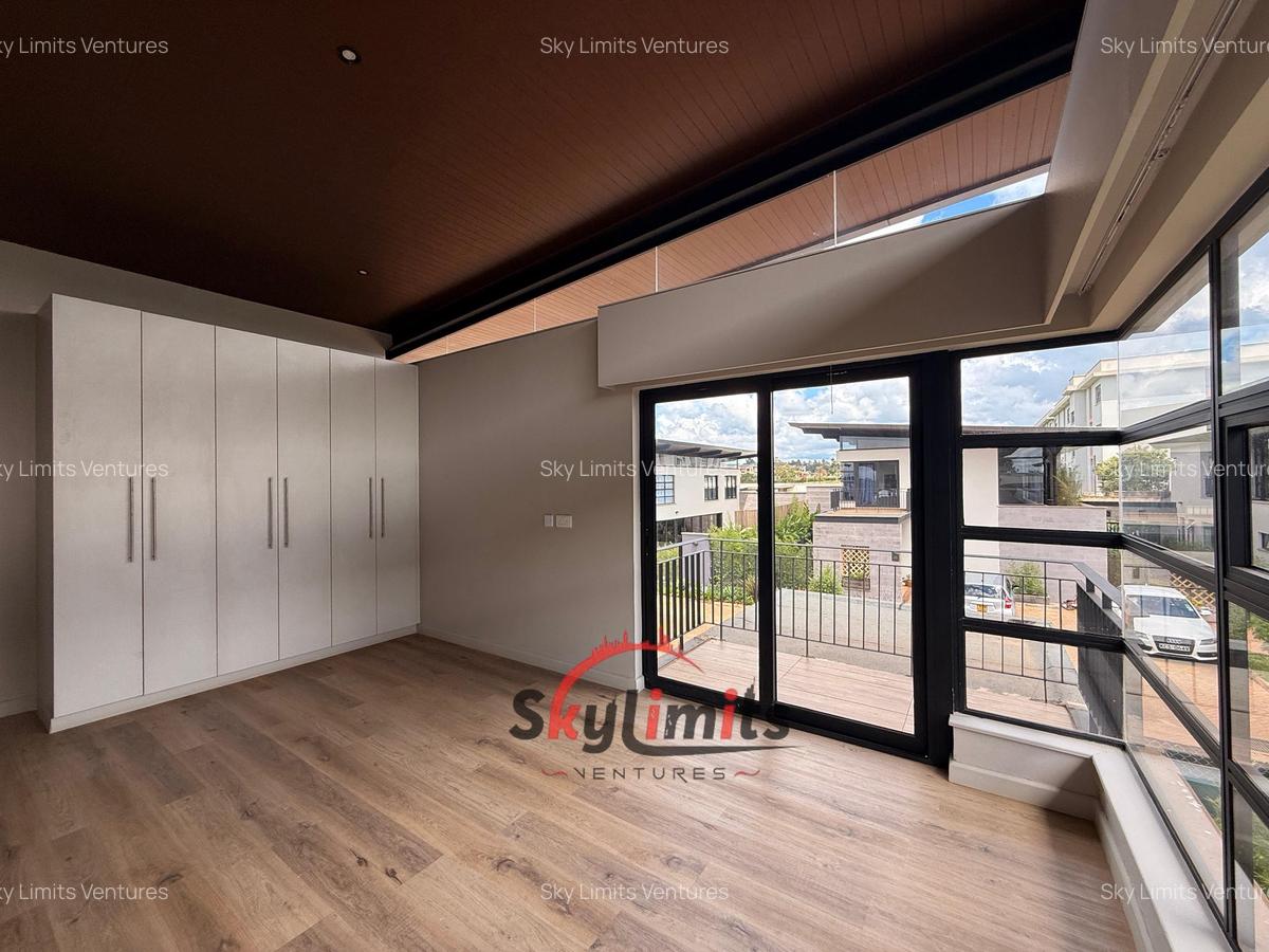 4 Bed Townhouse with En Suite at Kiambu Rd - 14