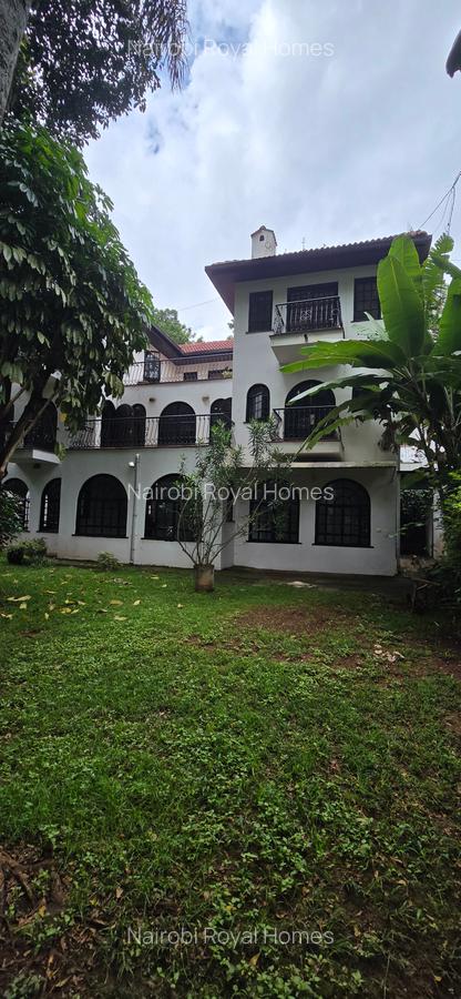 4 Bed Townhouse with En Suite at Riverside Drive - 1