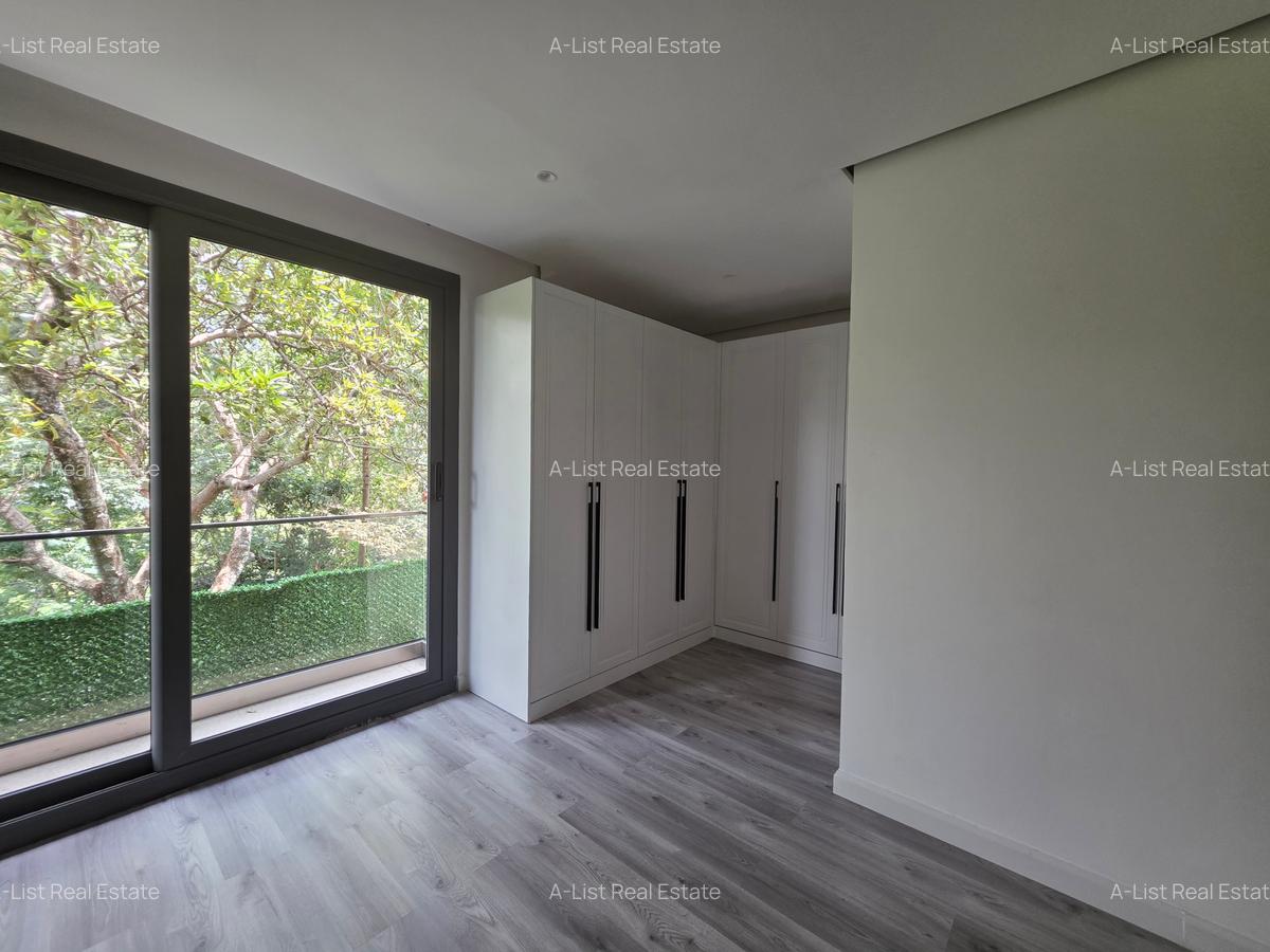 5 Bed Villa with En Suite at Chalbi Drive - 12