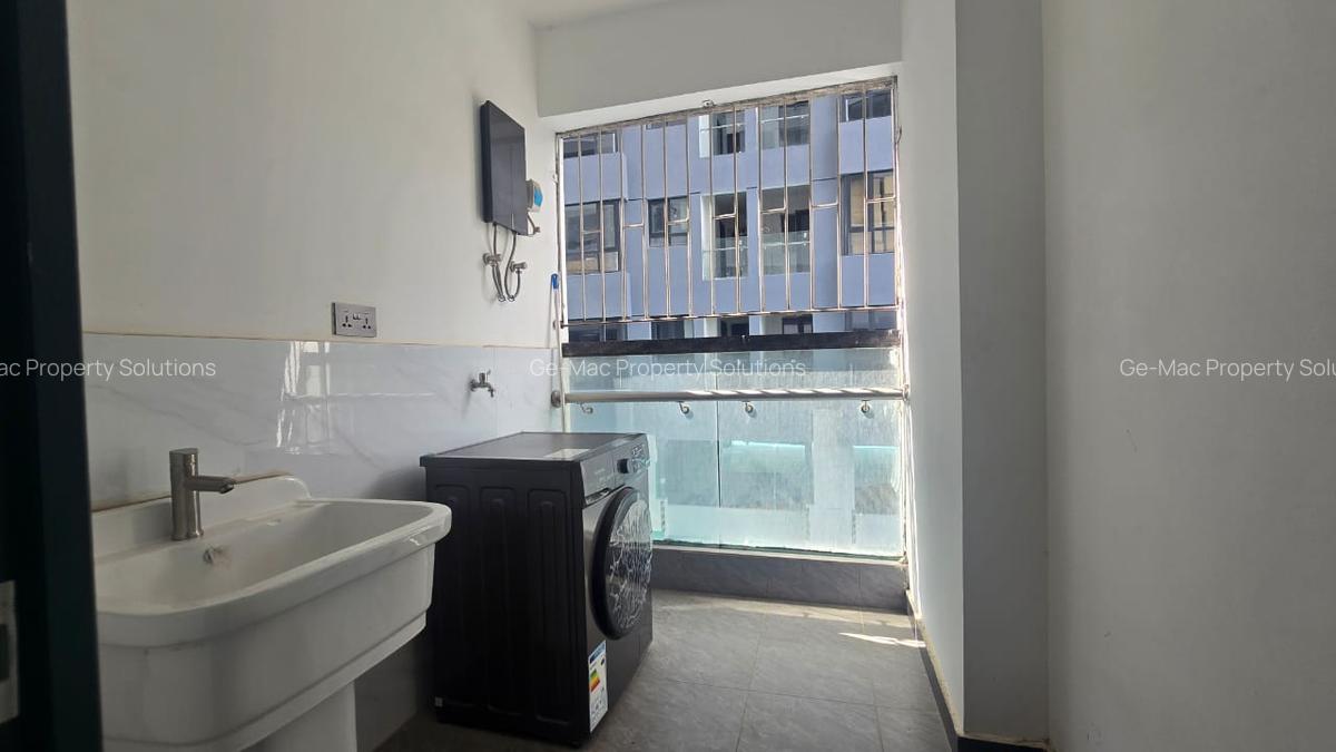 2 Bed Apartment with En Suite in Lavington - 7