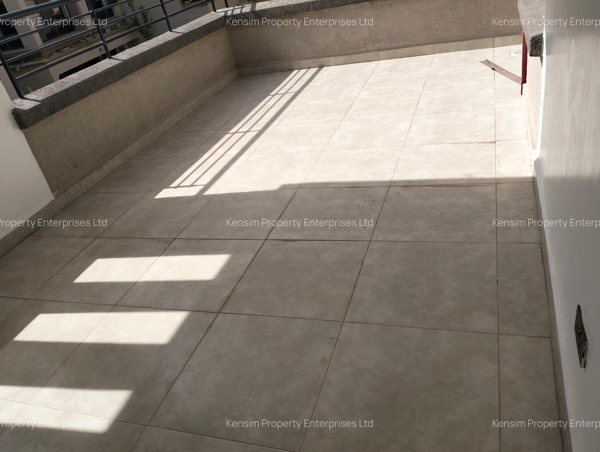 5 Bed Townhouse with En Suite in Lavington - 18