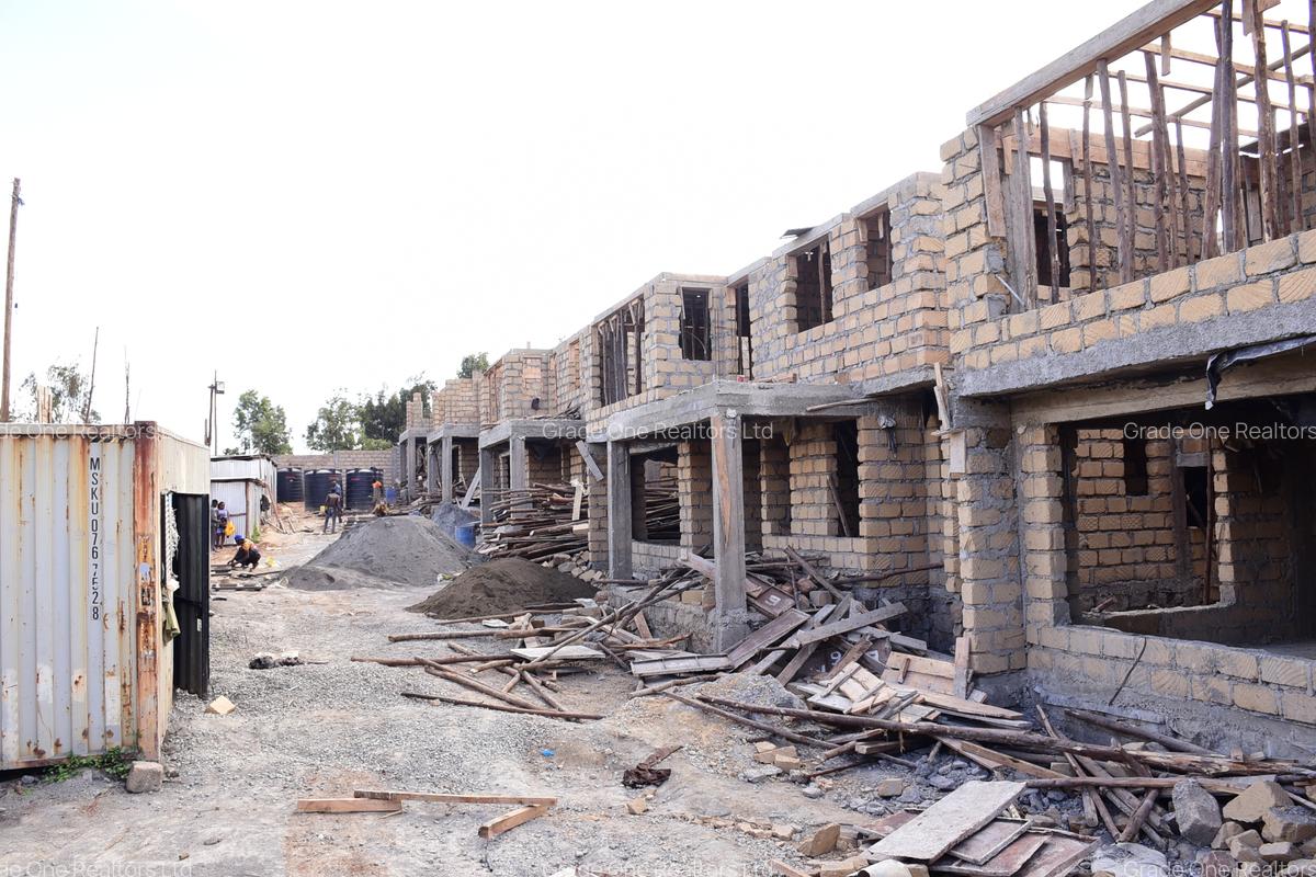 5 Bed Villa with En Suite at Karai - 6