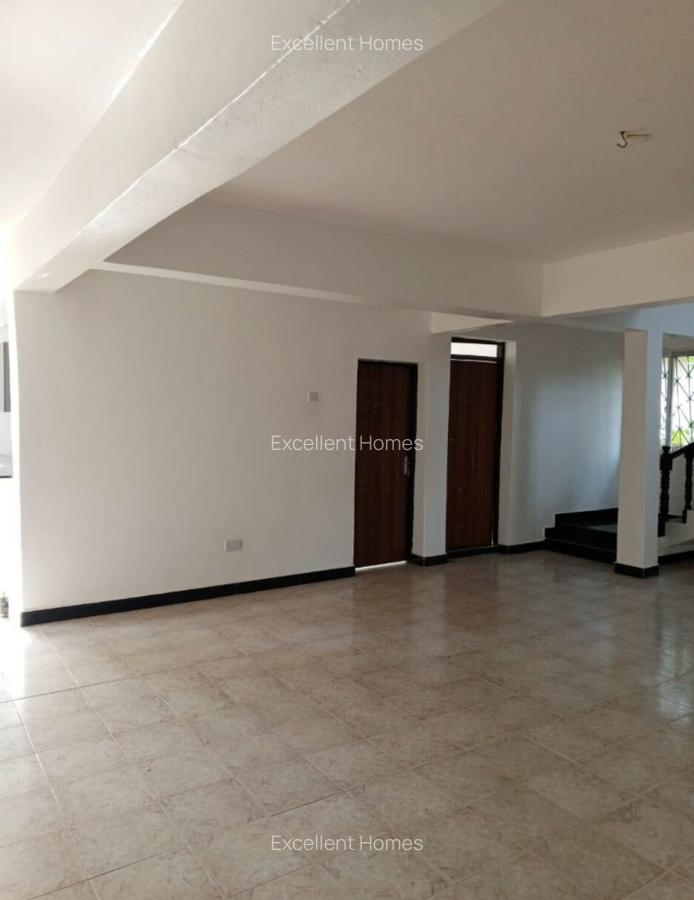 4 Bed House with En Suite in Mtwapa - 3