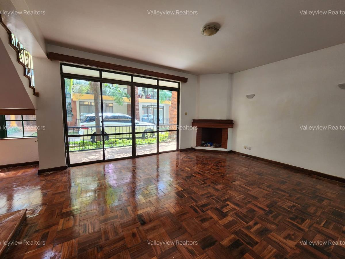 4 Bed Townhouse with En Suite at Kileleshwa - 10