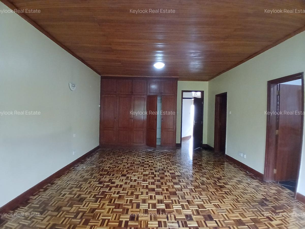 4 Bed Townhouse with En Suite at Lavington Green - 8