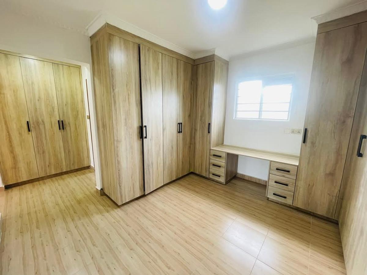 4 Bed House with En Suite at Lussingetti - 7