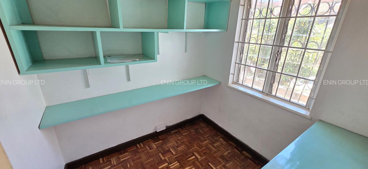 4 Bed Townhouse with En Suite at Oledume Road - 9