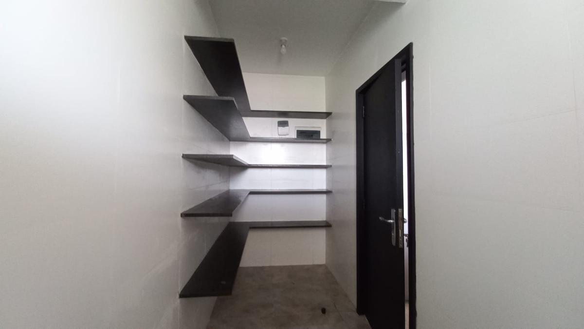 4 Bed Apartment with En Suite in General Mathenge - 7