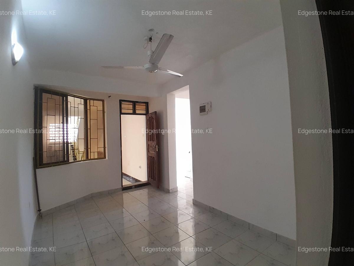2 Bed Apartment with En Suite in Mtwapa - 5