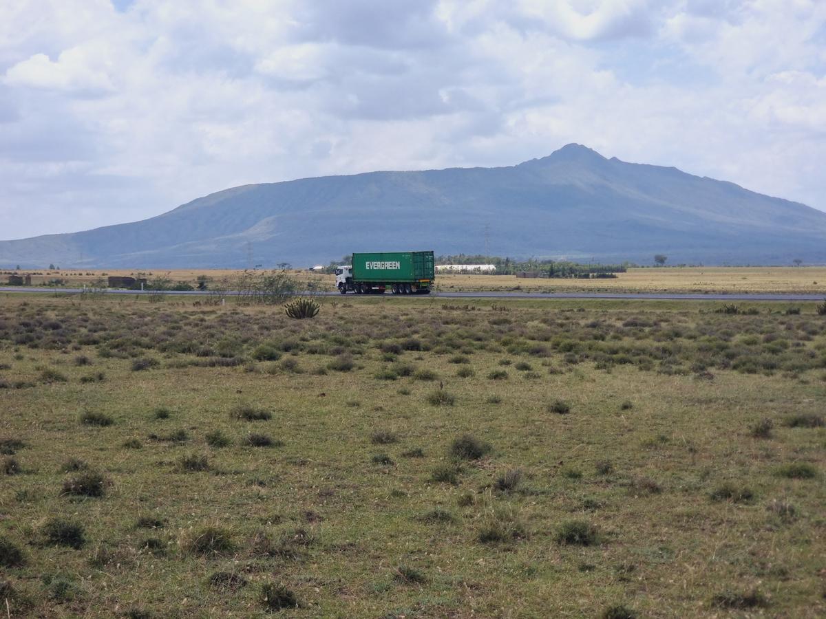 3 ac land at naivasha