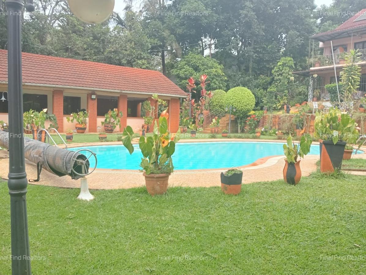 2 Bed House with Swimming Pool in Runda - 1