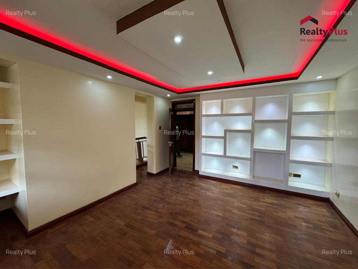 8 Bed Townhouse with En Suite in Runda - 7