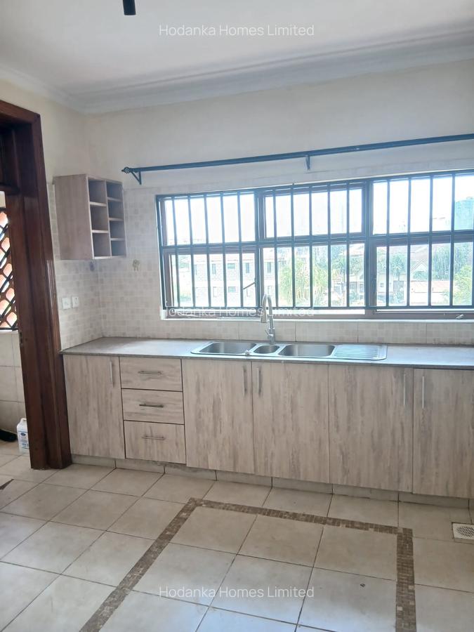 Serviced 3 Bed Apartment with En Suite in Kilimani - 2