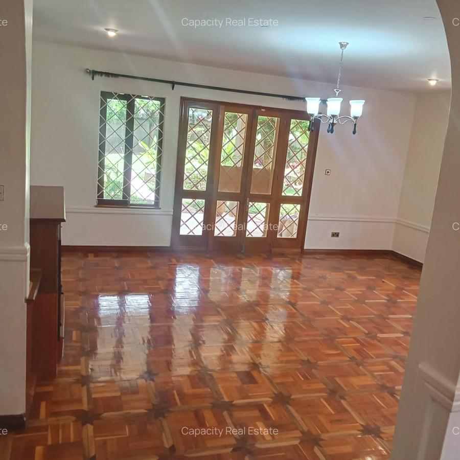 4 Bed Villa with En Suite in Runda - 6