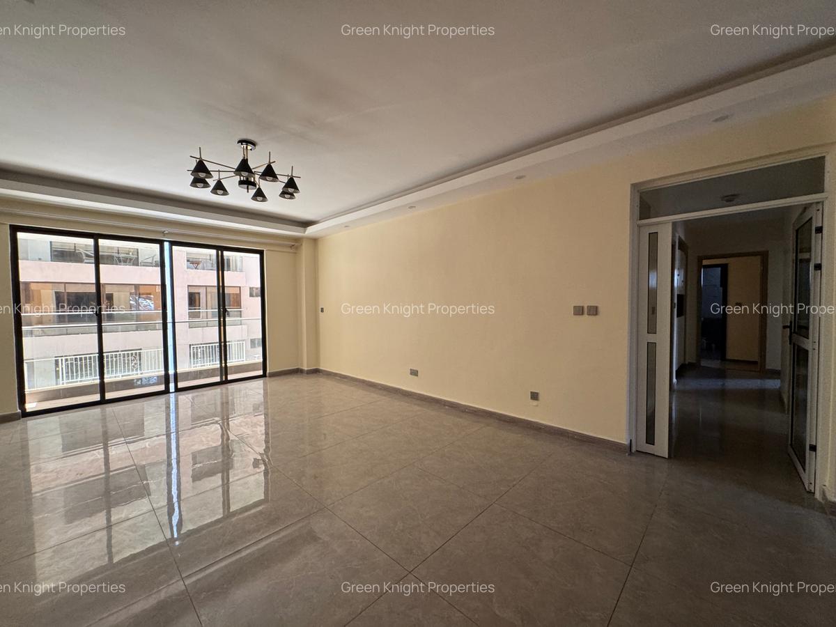 4 Bed House with En Suite in Kilimani - 12