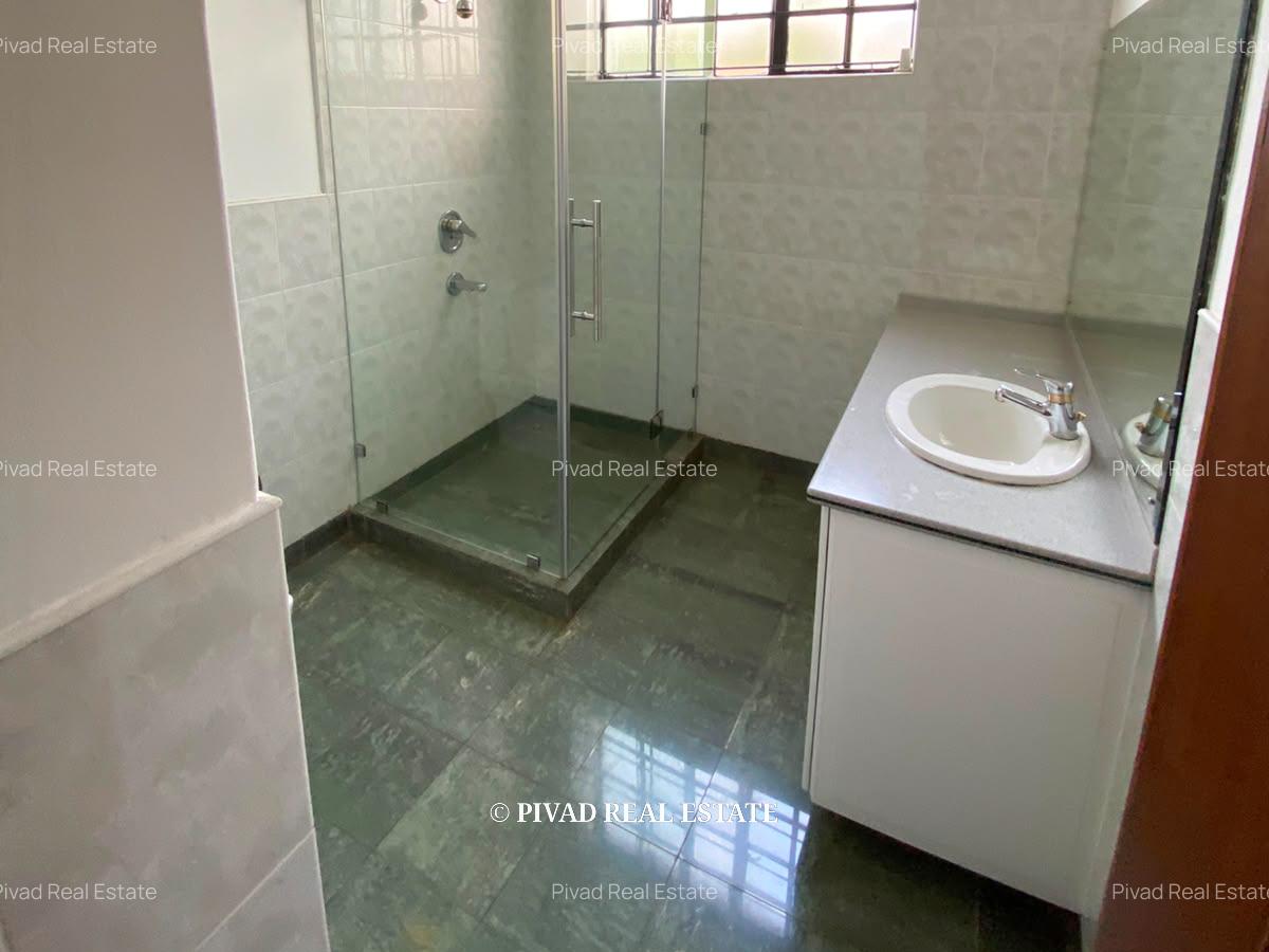 5 Bed House with Garden in Runda - 8