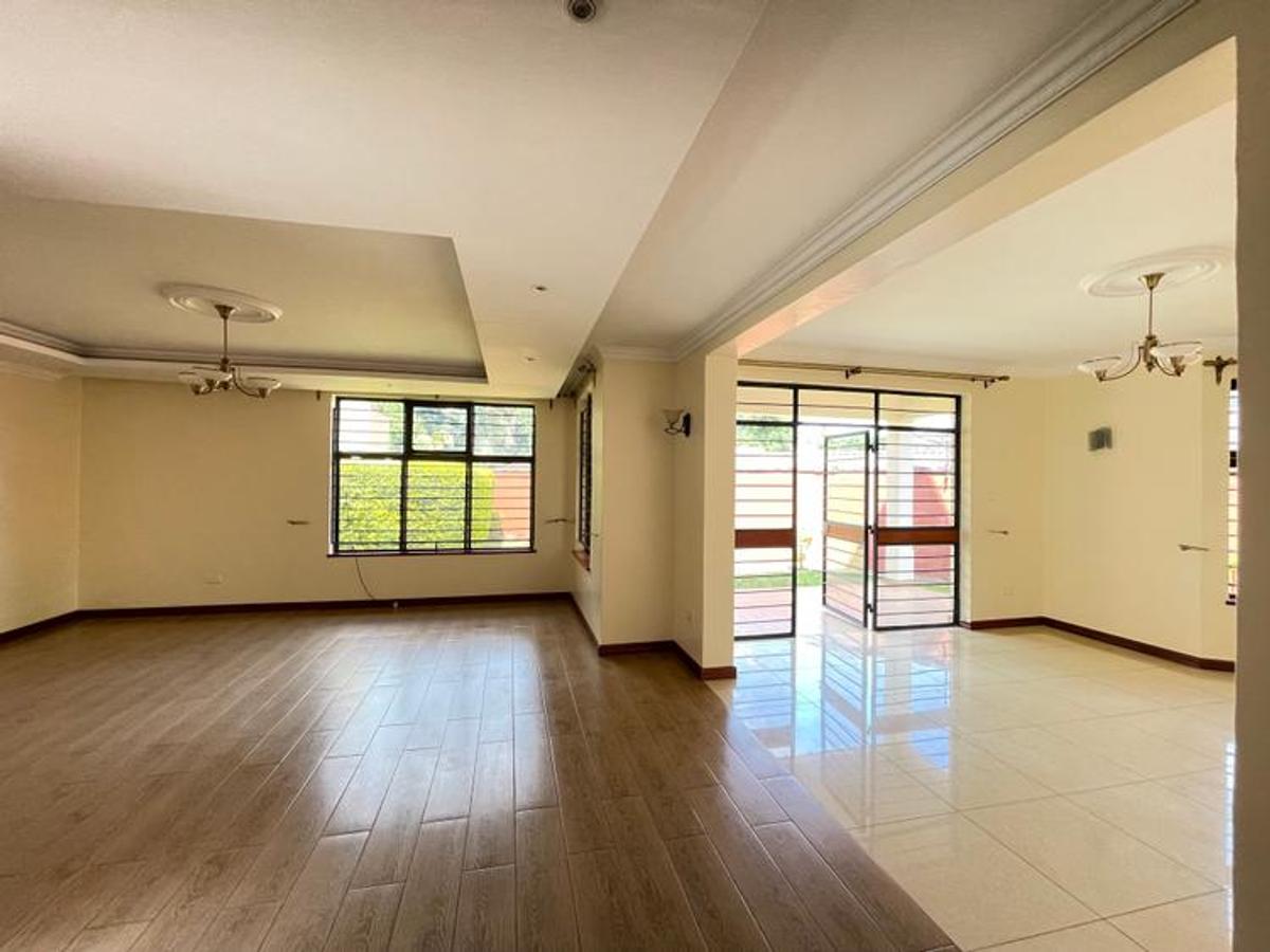 6 Bed Townhouse with En Suite in Lavington - 20