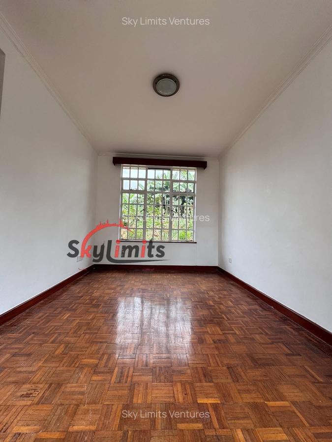 4 Bed Townhouse with En Suite at Redhill Rd - 6