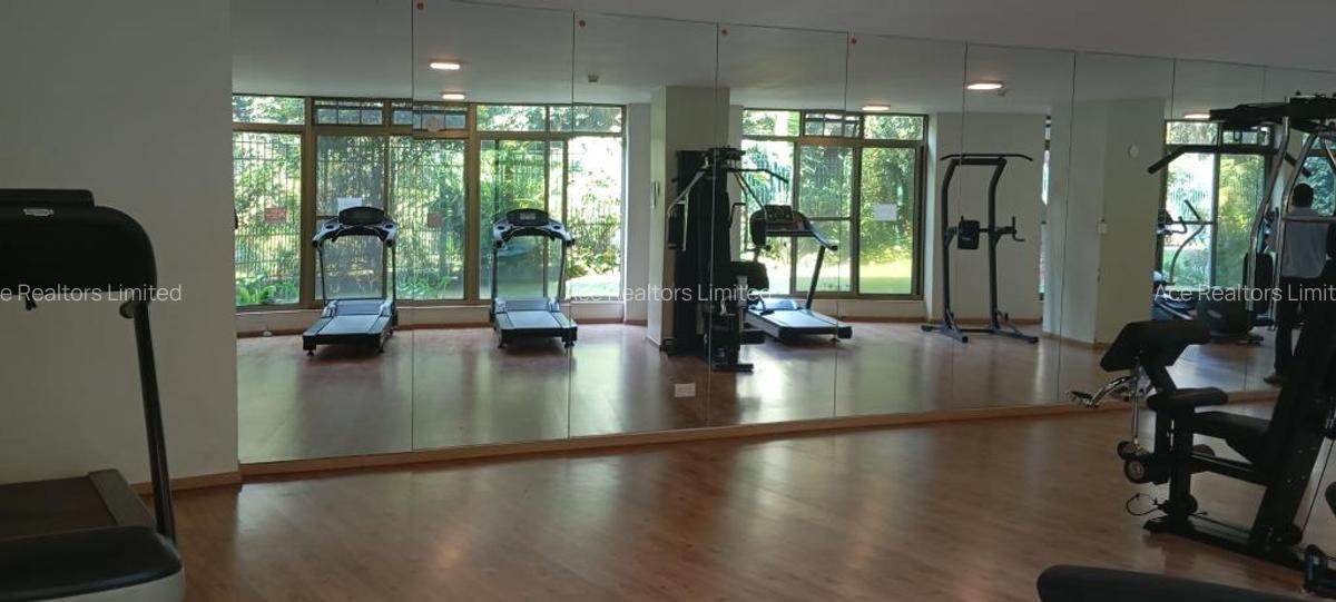 3 Bed Apartment with En Suite at 6Th Parklands Avenue - 16