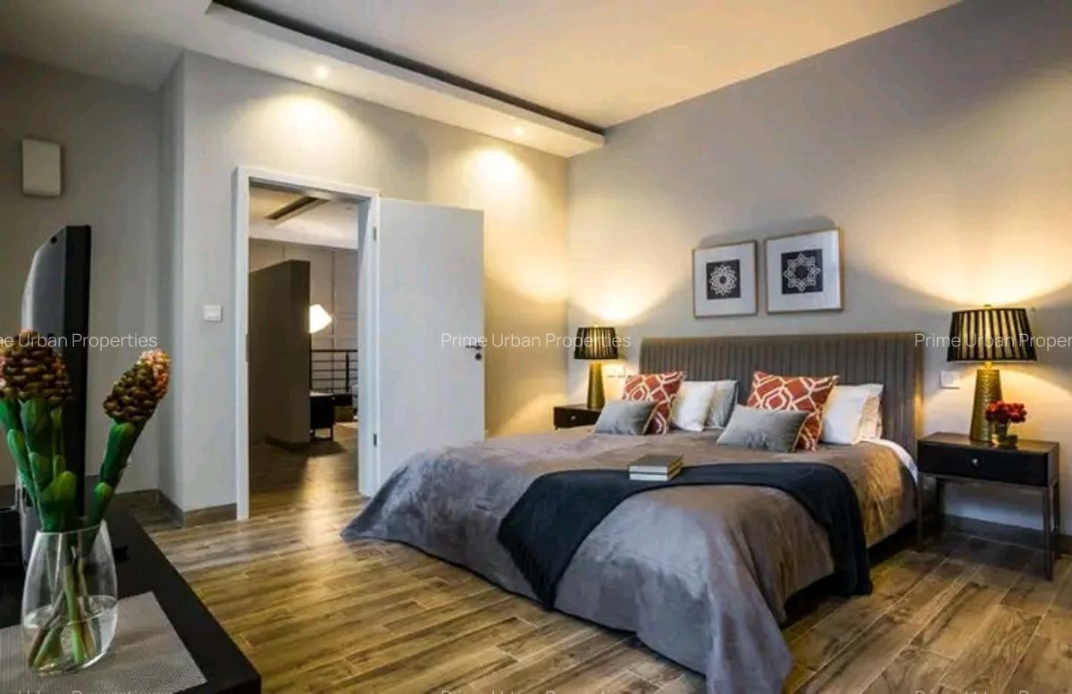 4 Bed Apartment with En Suite in Riverside - 6