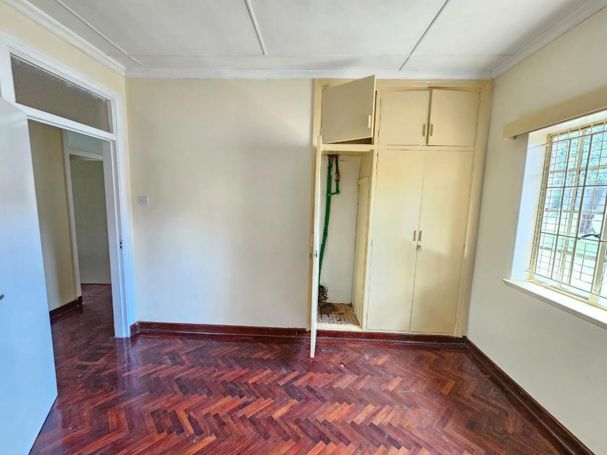 Commercial Property with Service Charge Included in Lavington - 15