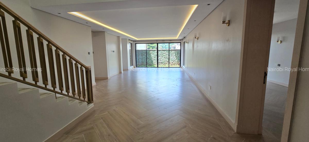 5 Bed Townhouse with En Suite at Lavington Green - 11