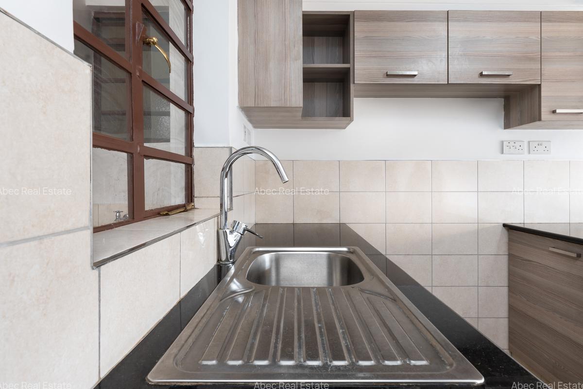 2 Bed Apartment with En Suite at Naivasha Road - 8