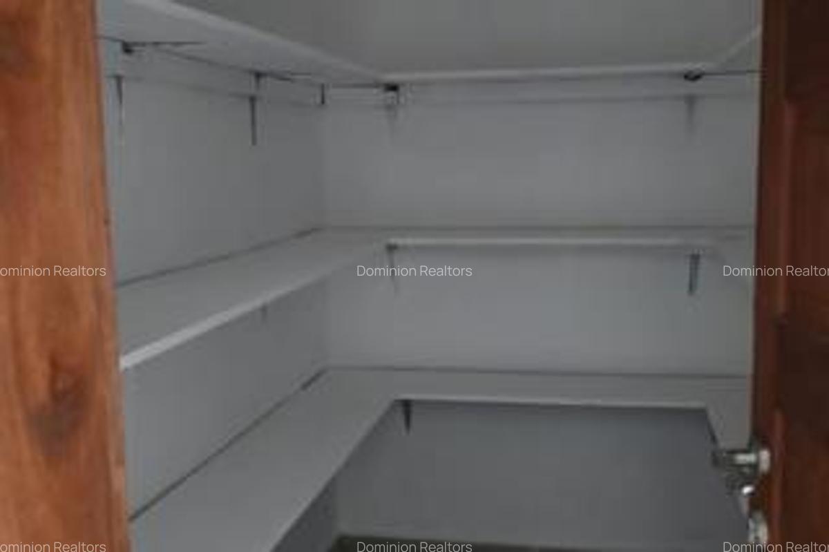 2 Bed Apartment with Swimming Pool in Parklands - 4