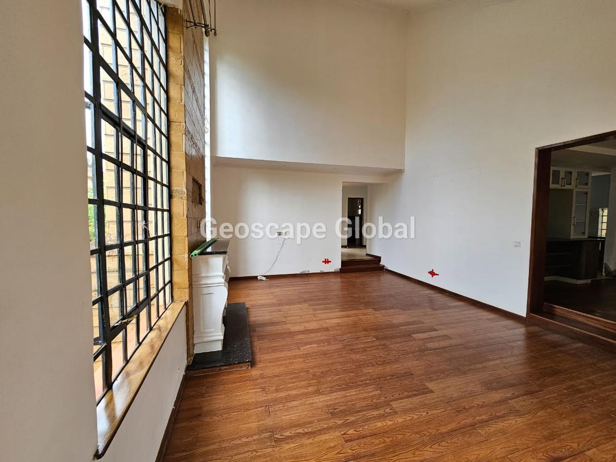4 Bed Villa with En Suite in Kitisuru - 11