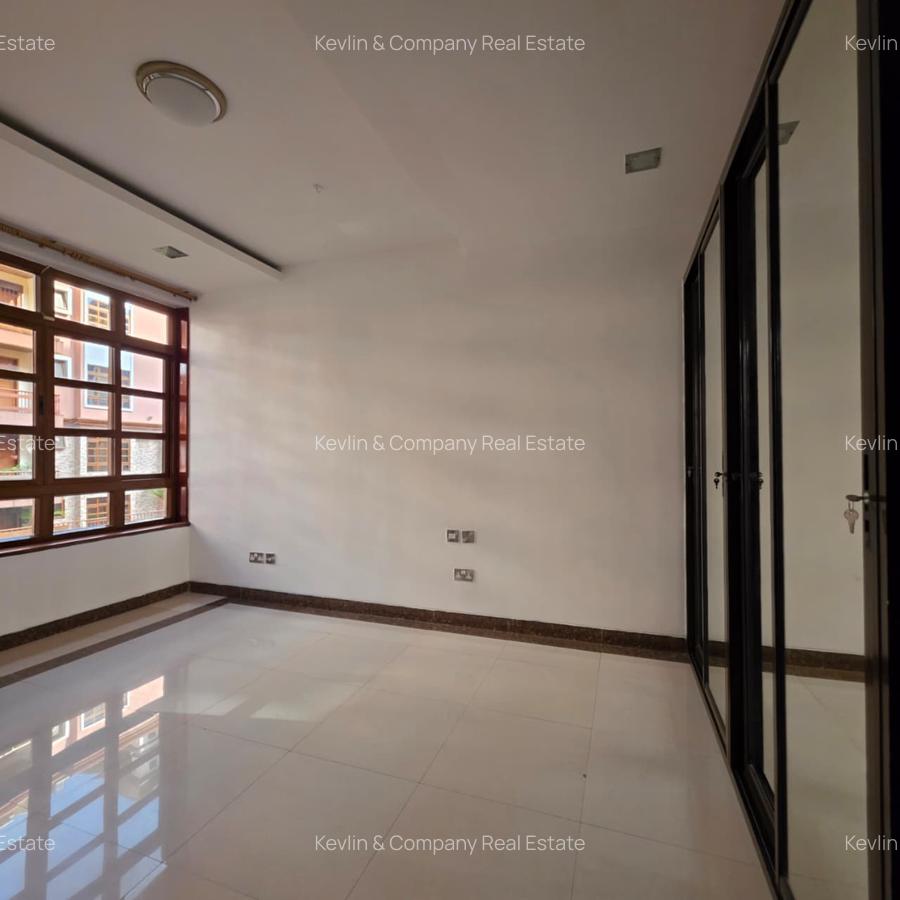 4 Bed Apartment with En Suite in Lavington - 10