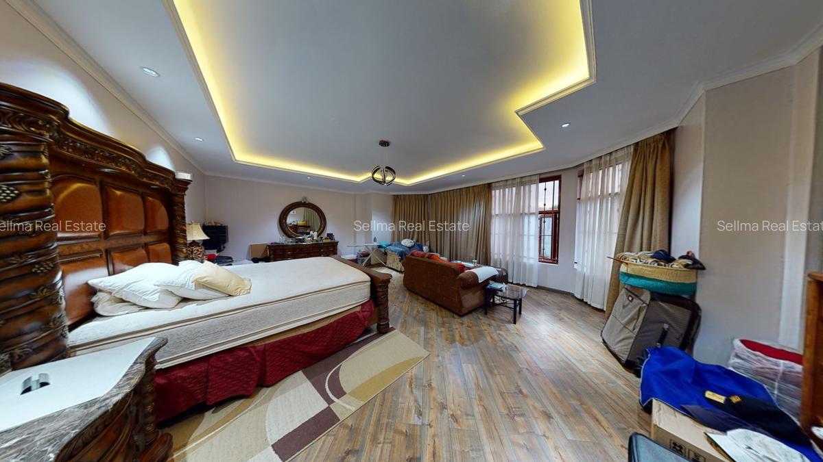 5 Bed House with En Suite at Muthaiga North - 12