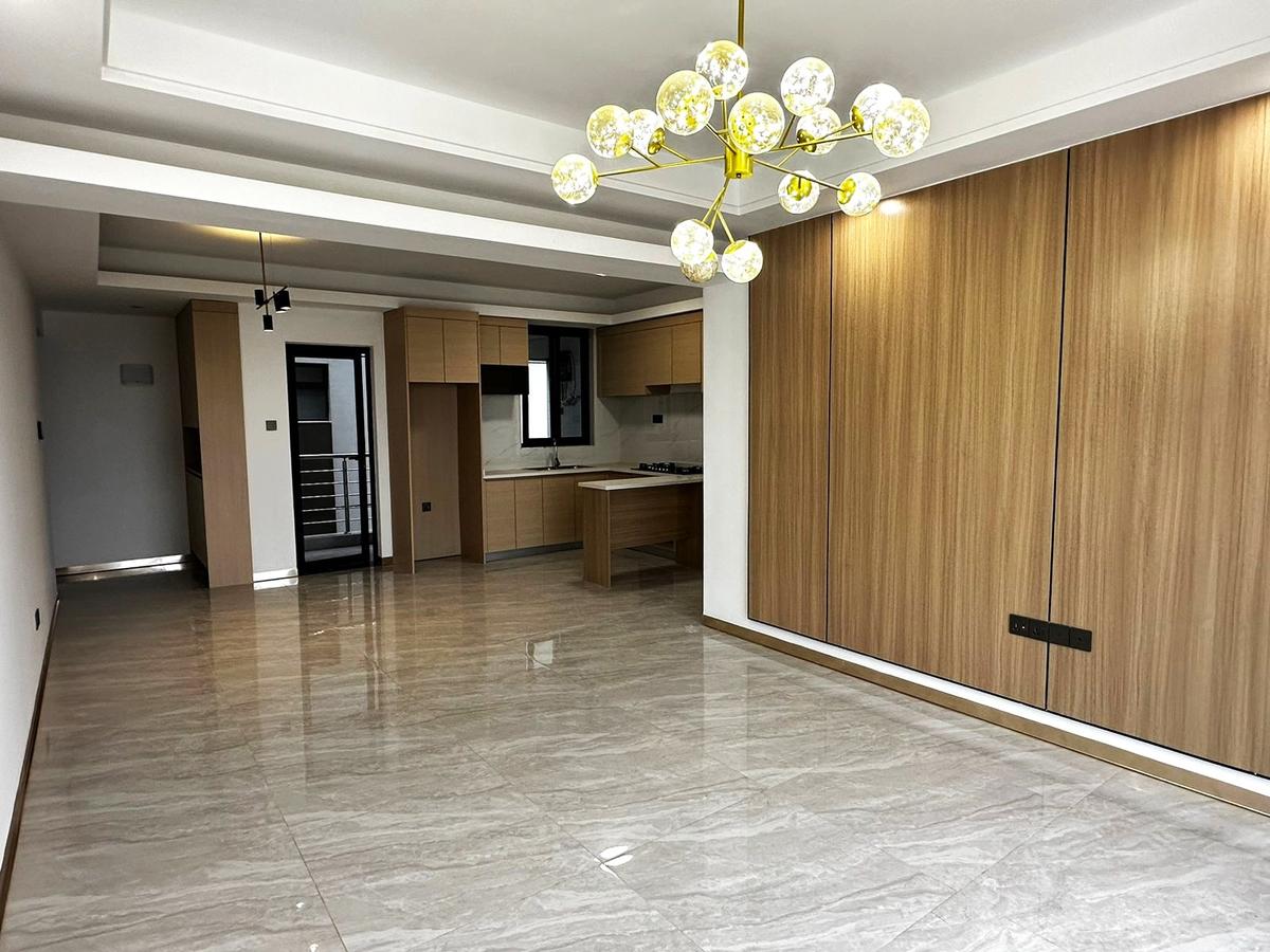 2 Bed Apartment with En Suite at Westlands Westlands - 3