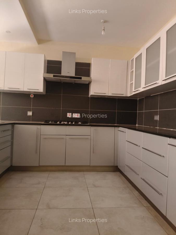 4 Bed Townhouse with En Suite at Karen - 13