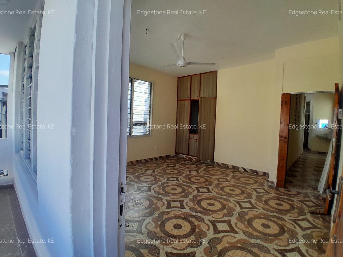 3 Bed Apartment with Borehole in Mombasa CBD - 3