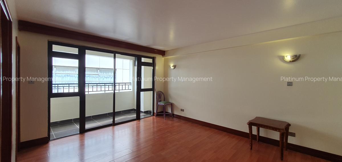 3 Bed Apartment with En Suite in Westlands Area - 9