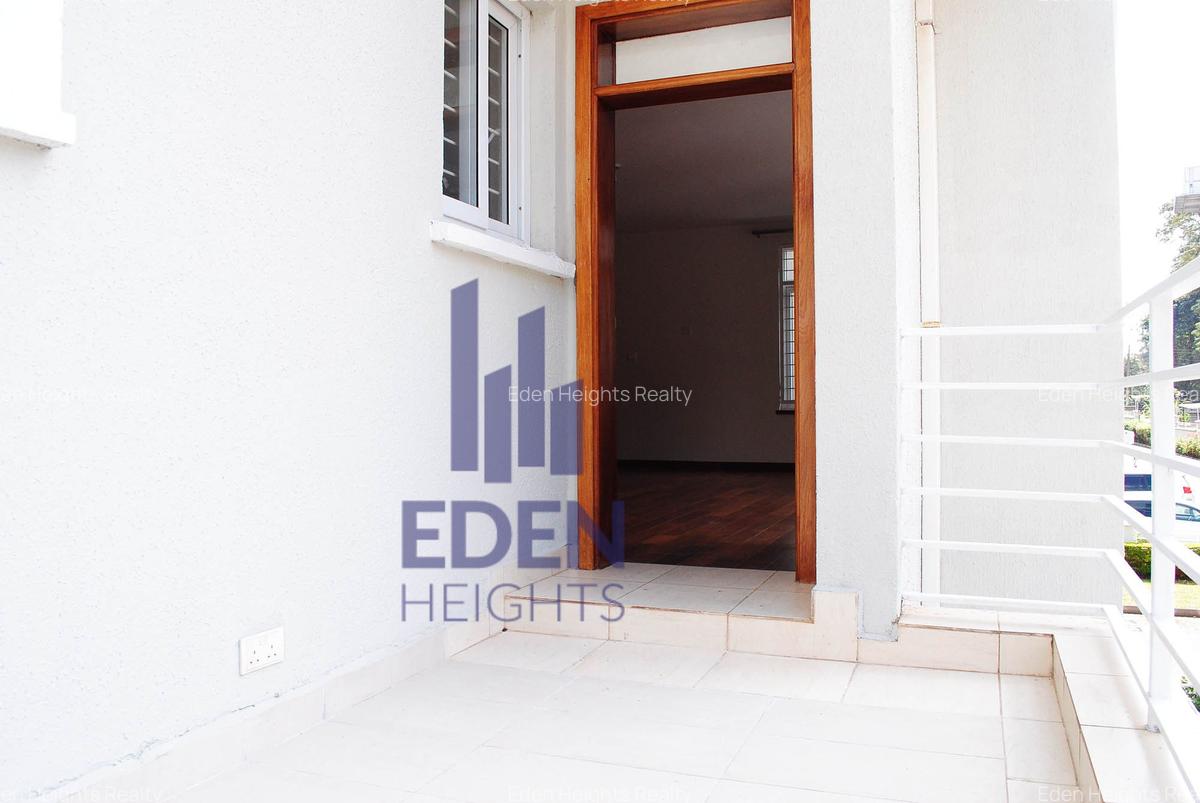 5 Bed Townhouse with En Suite in Lavington - 8