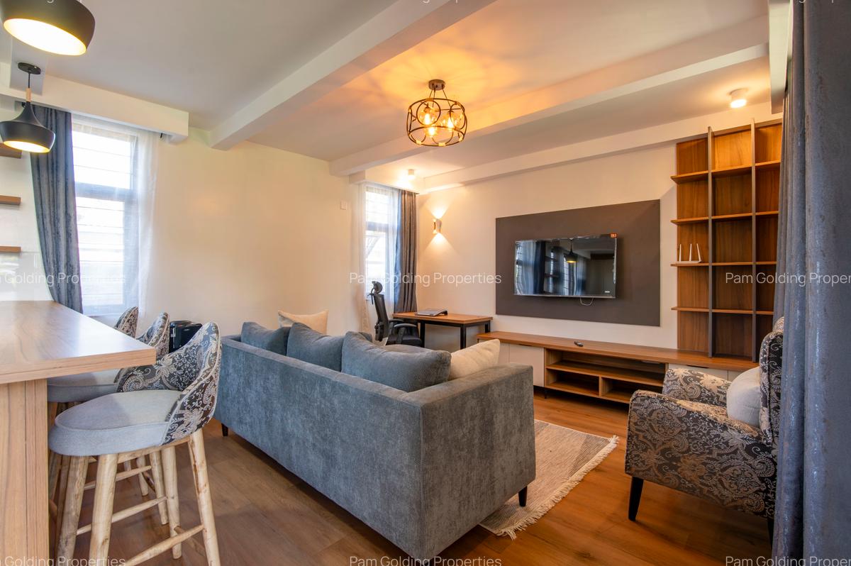 2 Bed House at Ridgeways Road - 1