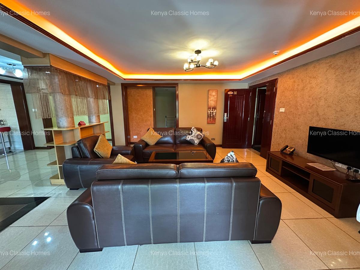 Serviced 2 Bed Apartment with En Suite at Westlands - 3