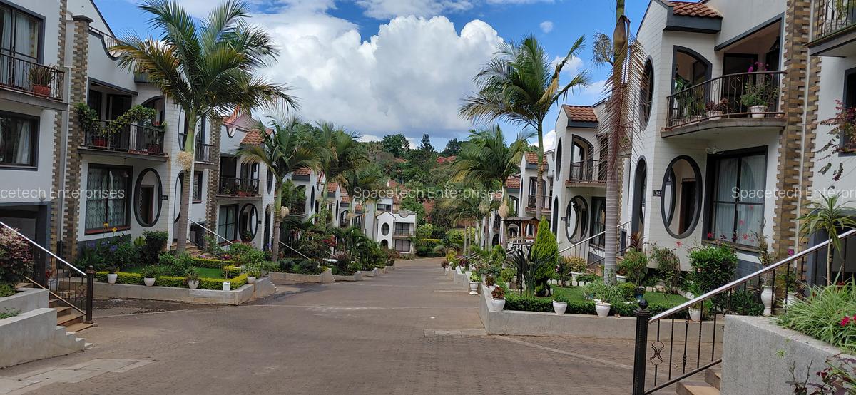 5 Bed Townhouse with En Suite in Westlands Area - 2