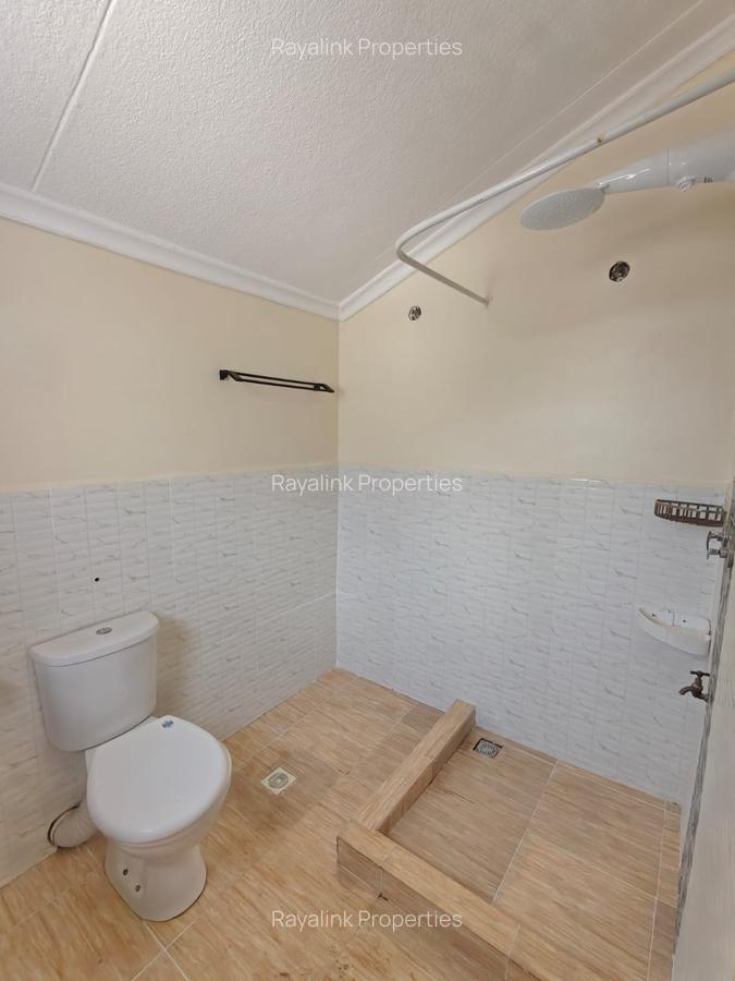 3 Bed Townhouse with En Suite at Kerarapon Road - 11