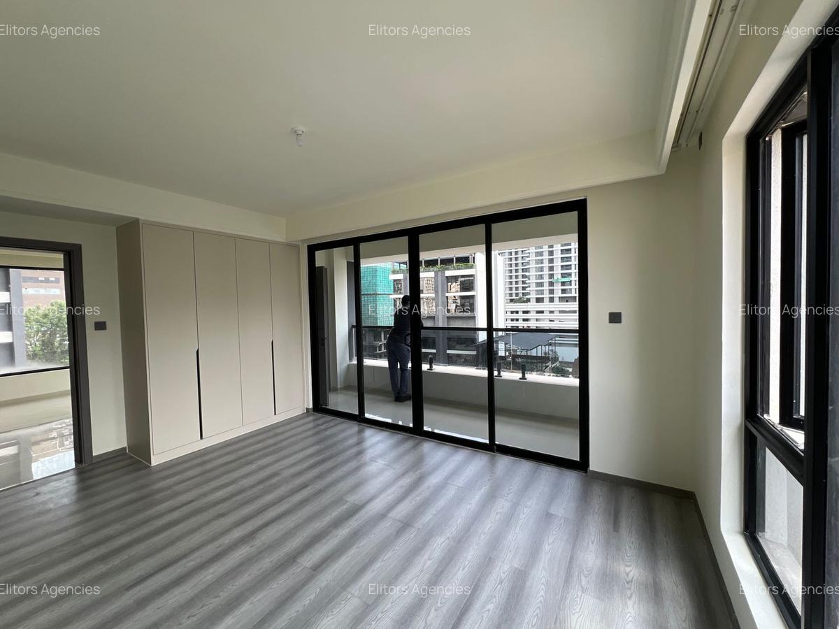 2 Bed Apartment with En Suite at Westlands Road - 10