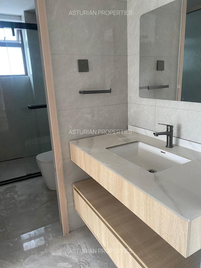 2 Bed Apartment with En Suite in Riverside - 12