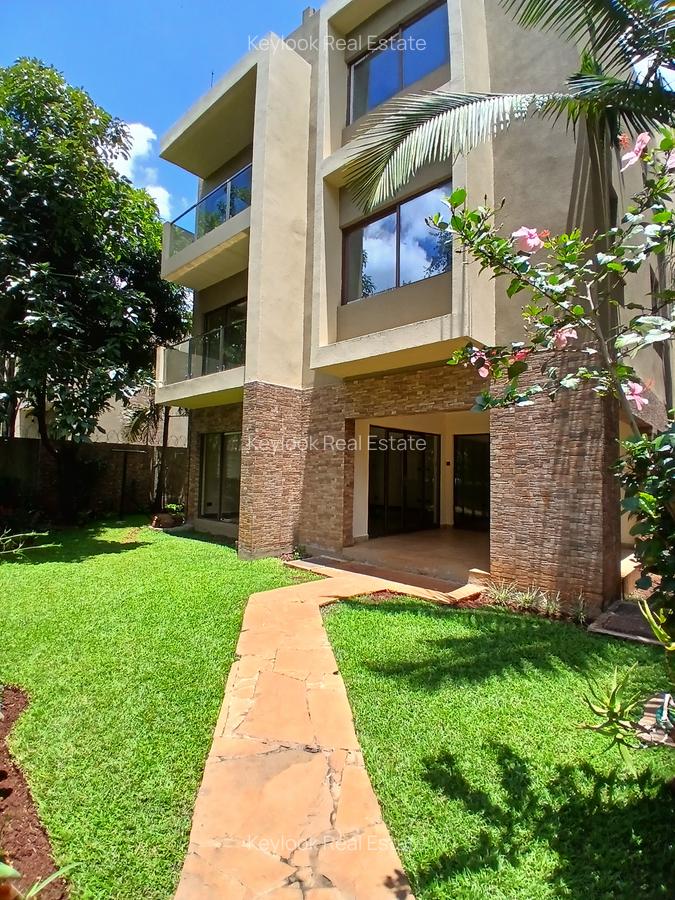 5 Bed Townhouse with En Suite at Lavington Green - 4