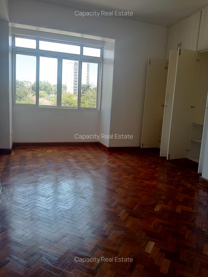 3 Bed Apartment with En Suite in Westlands Area - 9