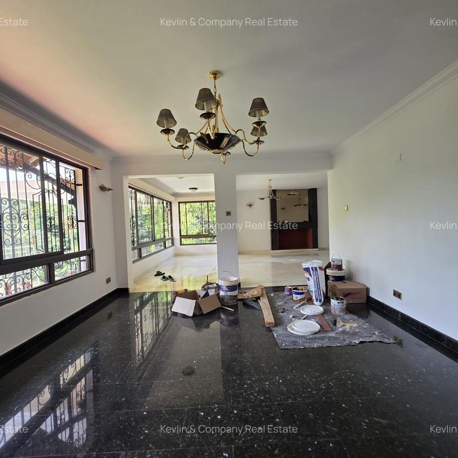 5 Bed Villa with En Suite in Gigiri - 7