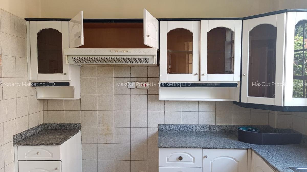 2 Bed Apartment with En Suite at Langata Gardens Estate - 2