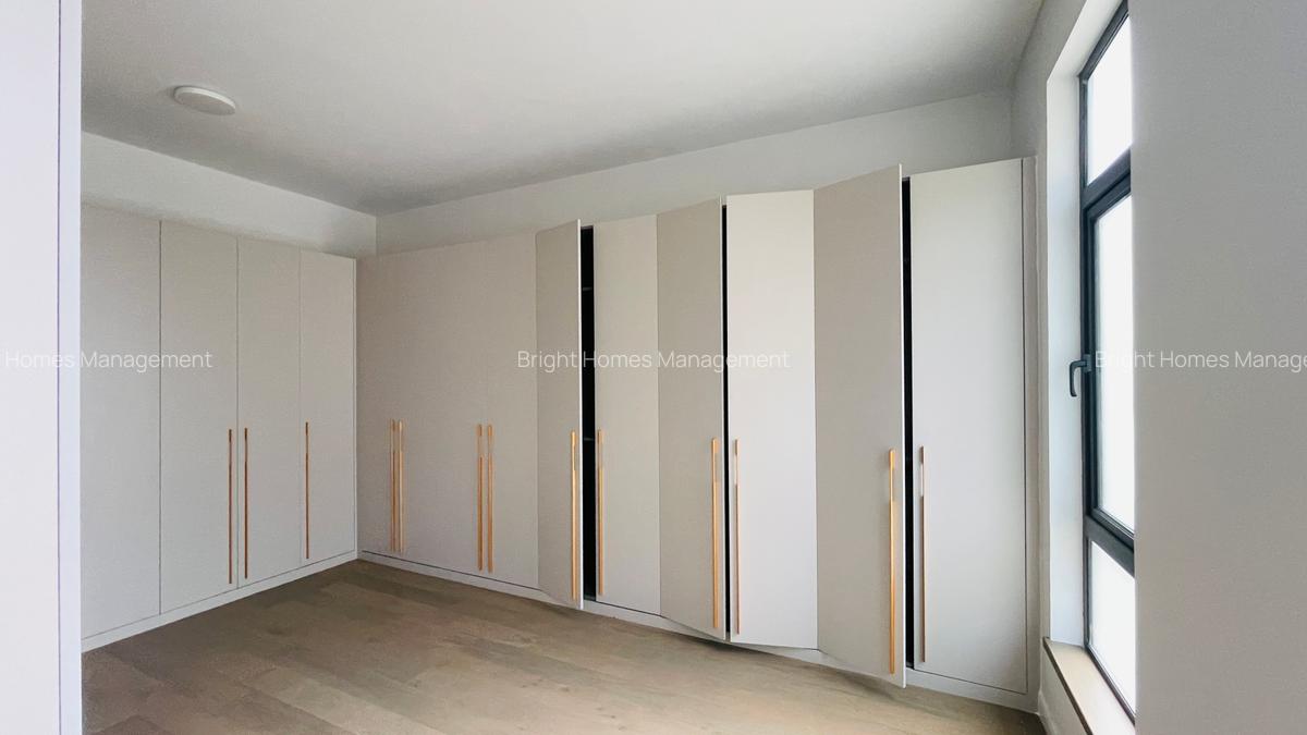 5 Bed Townhouse with Staff Quarters in Lavington - 8