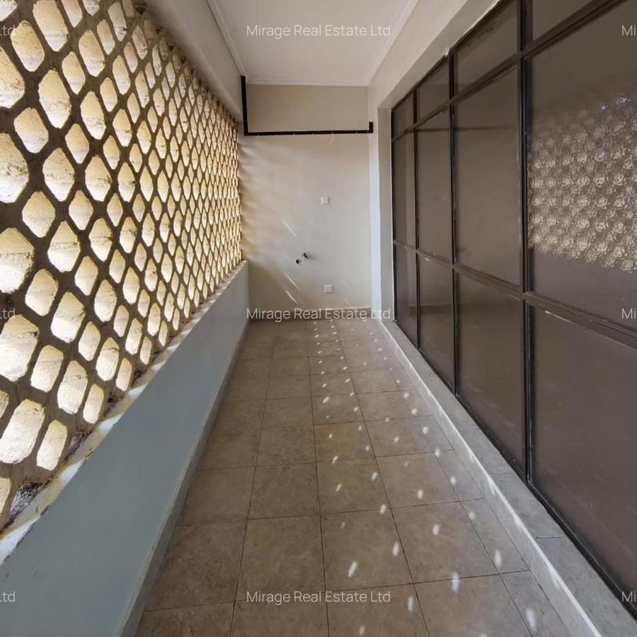 4 Bed Apartment with Swimming Pool in Kileleshwa - 15